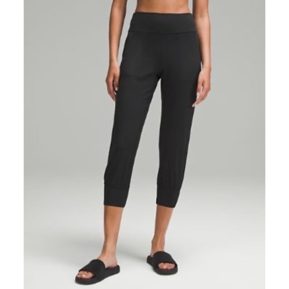 Lululemon Align Jogger Crop High Rise 23" Size 12 Black Women's